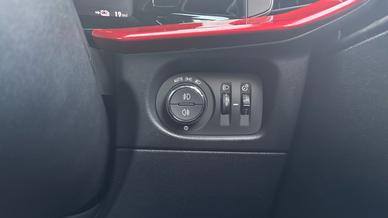 Vauxhall Mokka 100kW SRi Premium 50kWh 5dr Auto Electric Hatchback